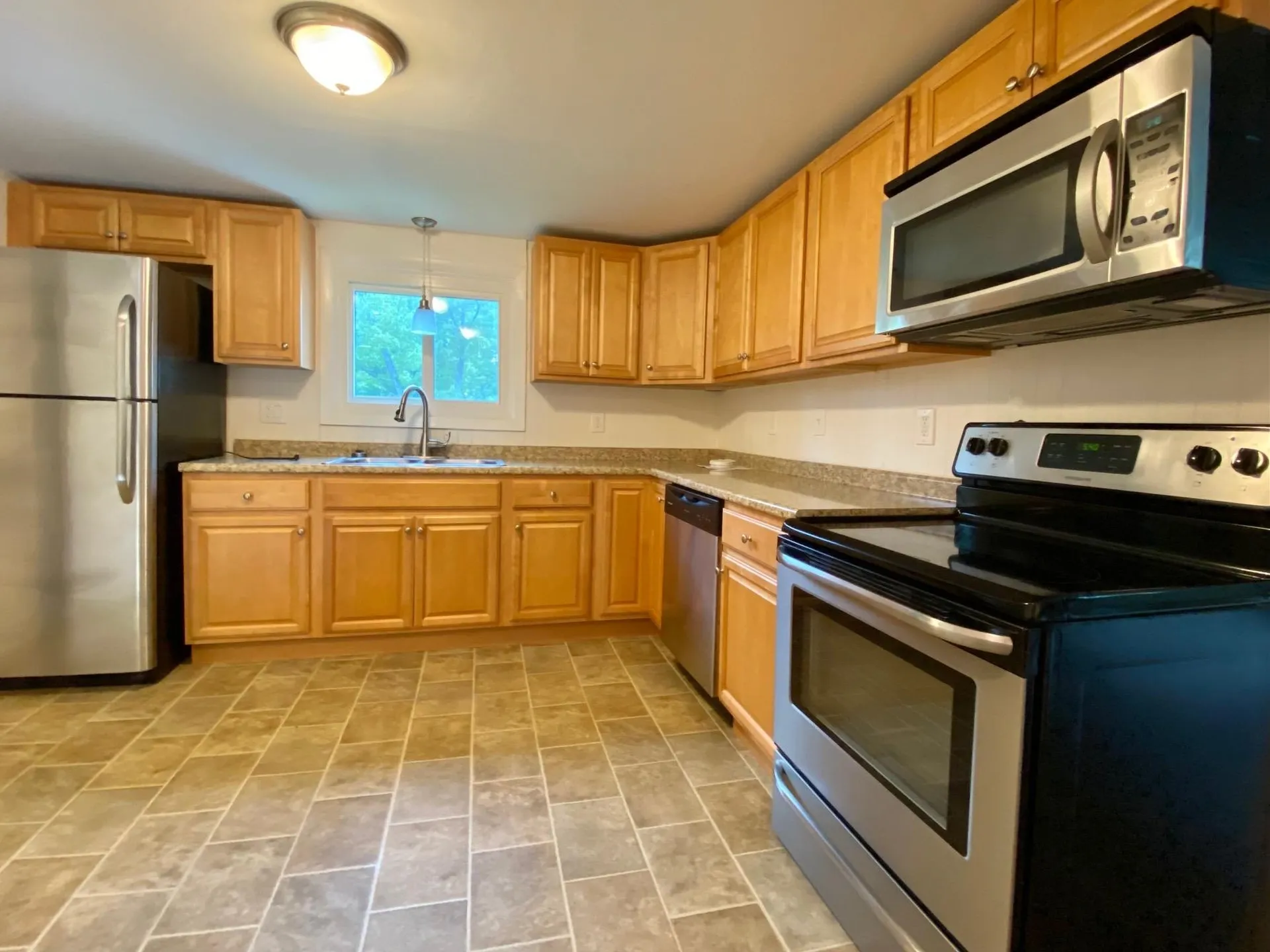 438 Borough Road Pembroke NH 03275