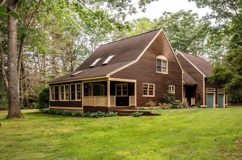 29 Diane Mccain Drive Brentwood NH 03833