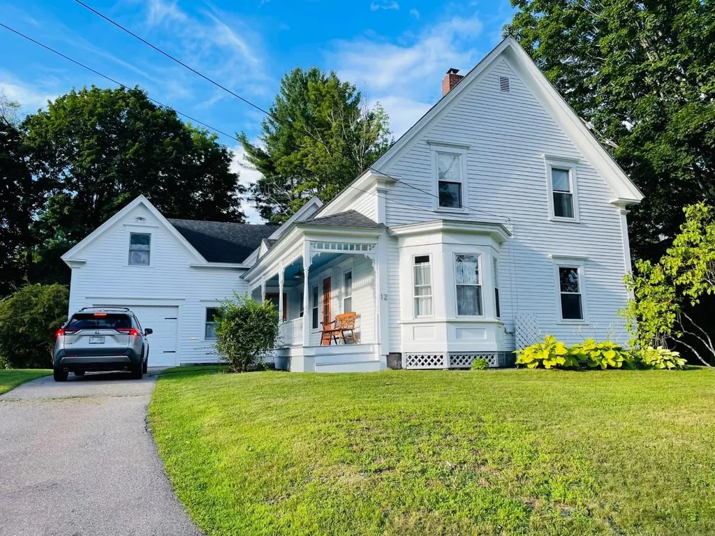 12 Rogers Street Plymouth NH 03264