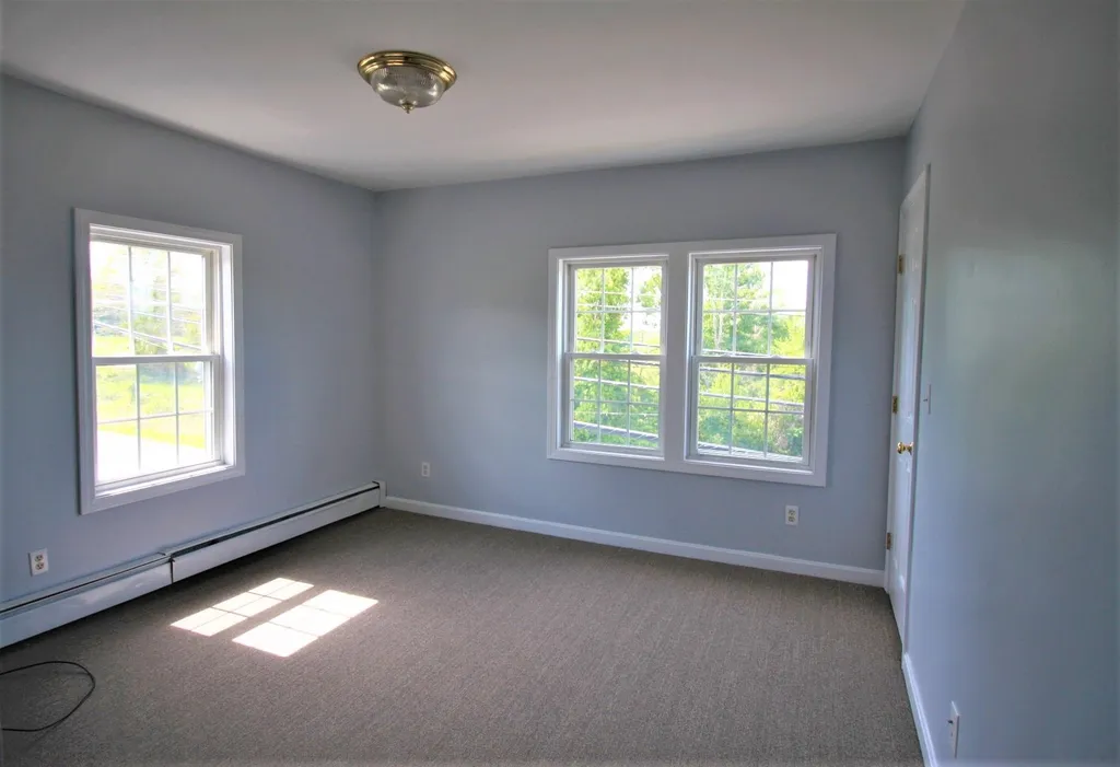 97 Range Road Windham NH 03087