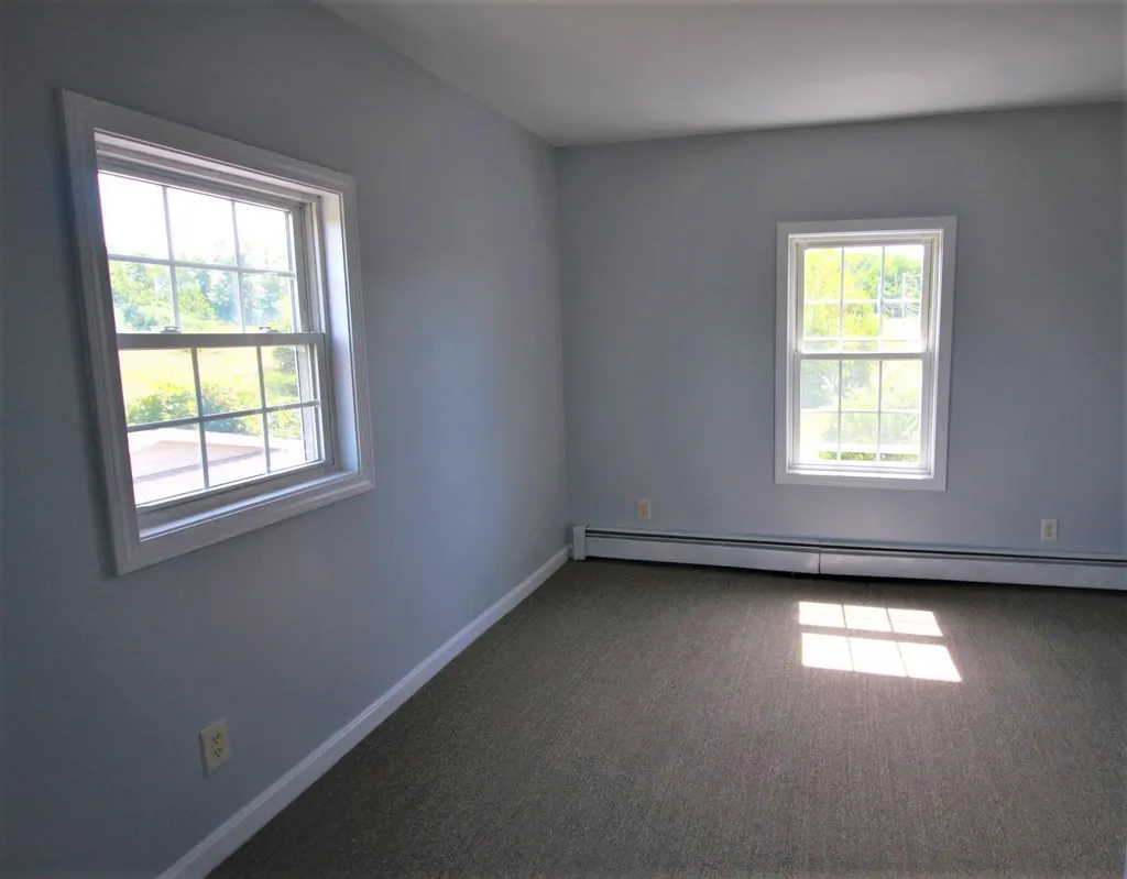 97 Range Road Windham NH 03087
