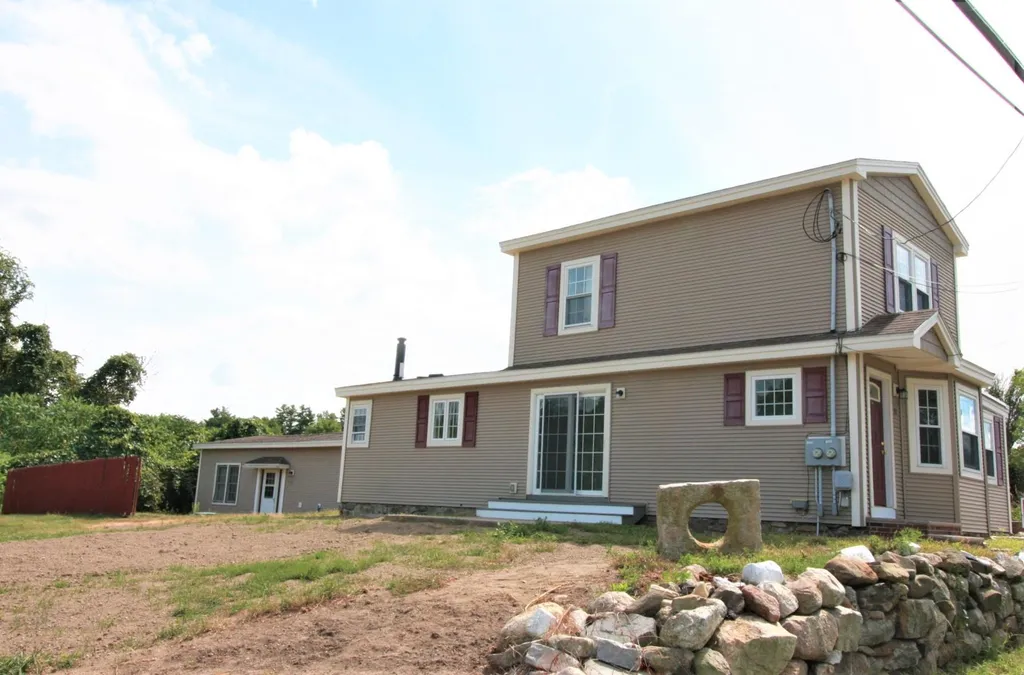 97 Range Road Windham NH 03087