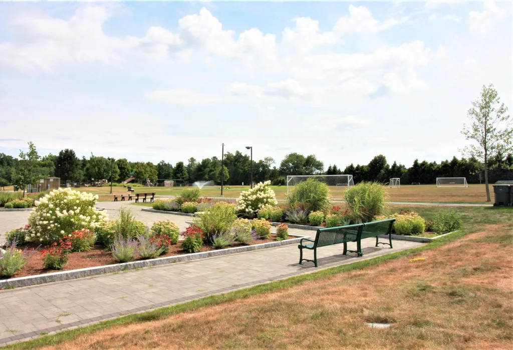 97 Range Road Windham NH 03087