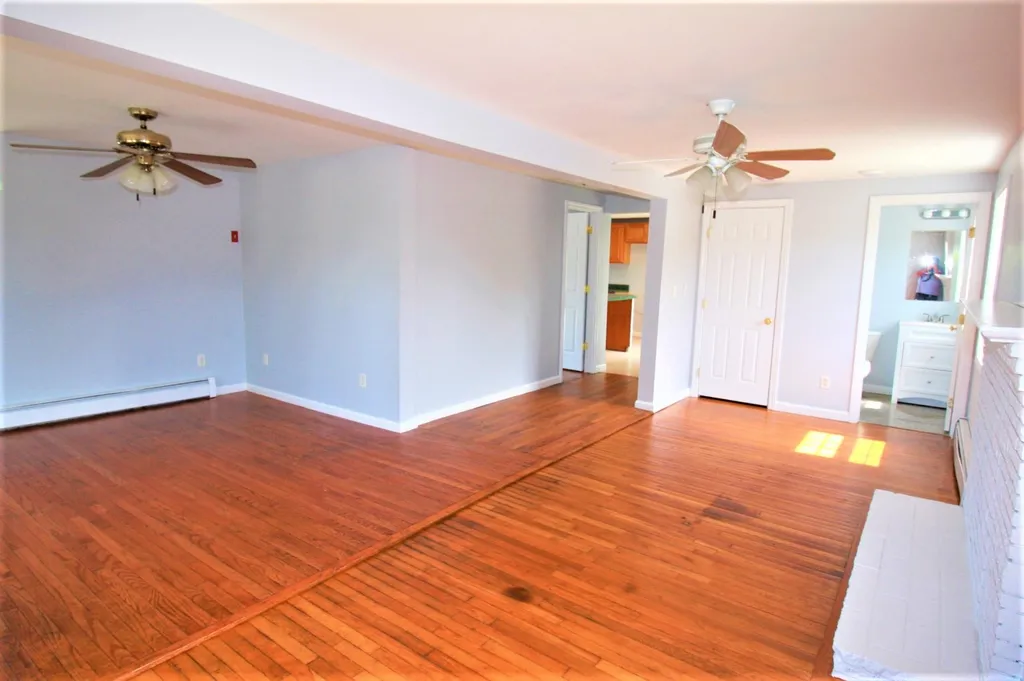 97 Range Road Windham NH 03087