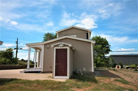 97 Range Road Windham NH 03087