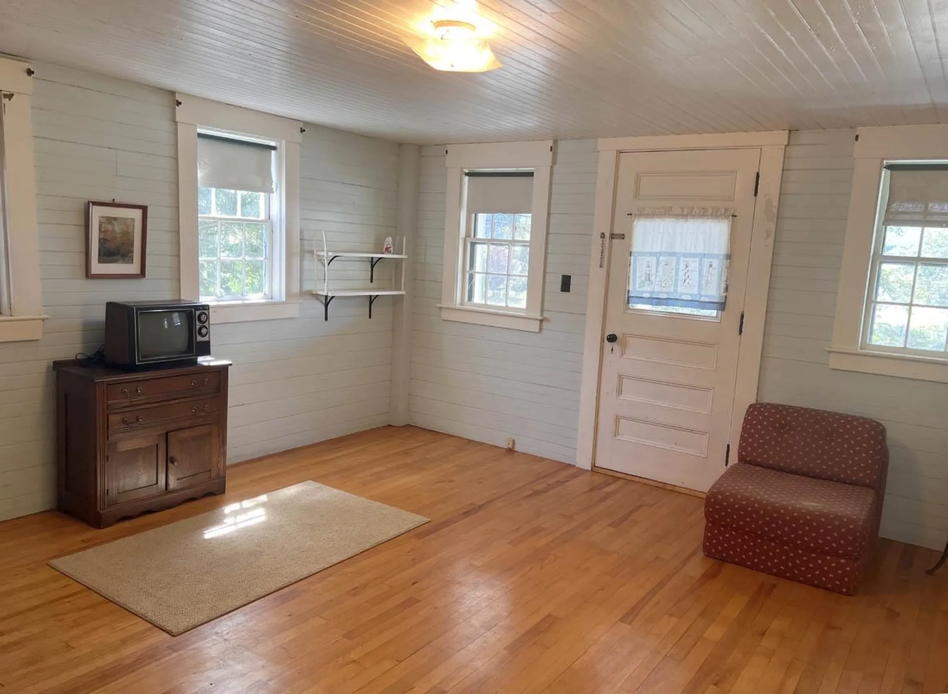 2 Brooks Circle Hebron NH 03241