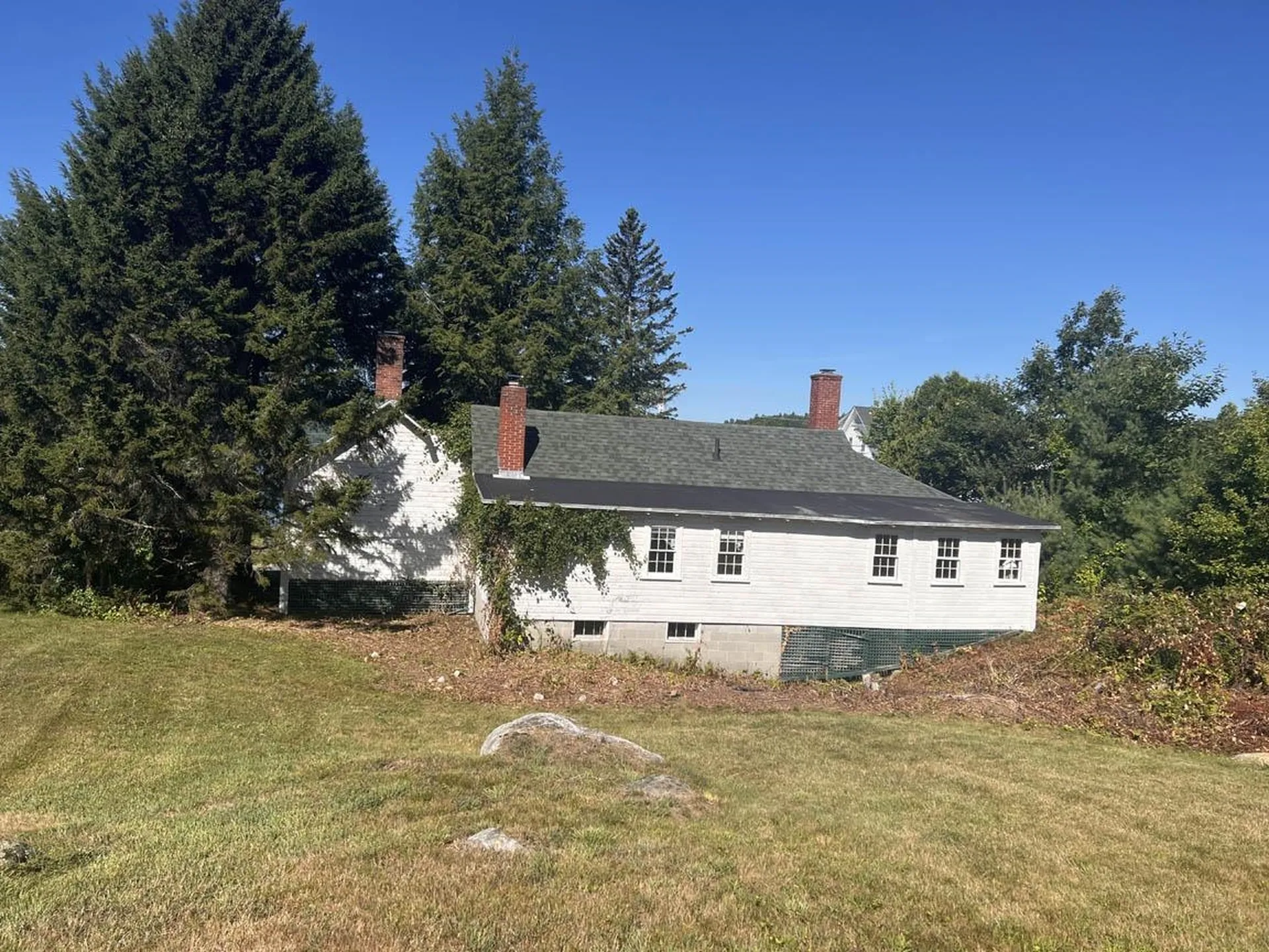 2 Brooks Circle Hebron NH 03241