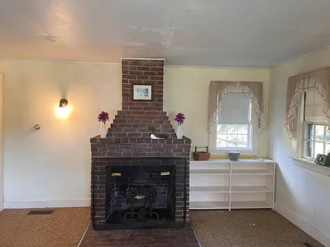 2 Brooks Circle Hebron NH 03241