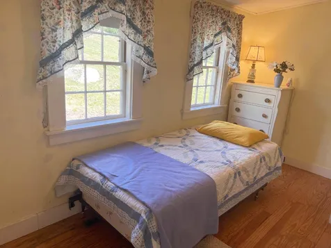 2 Brooks Circle Hebron NH 03241