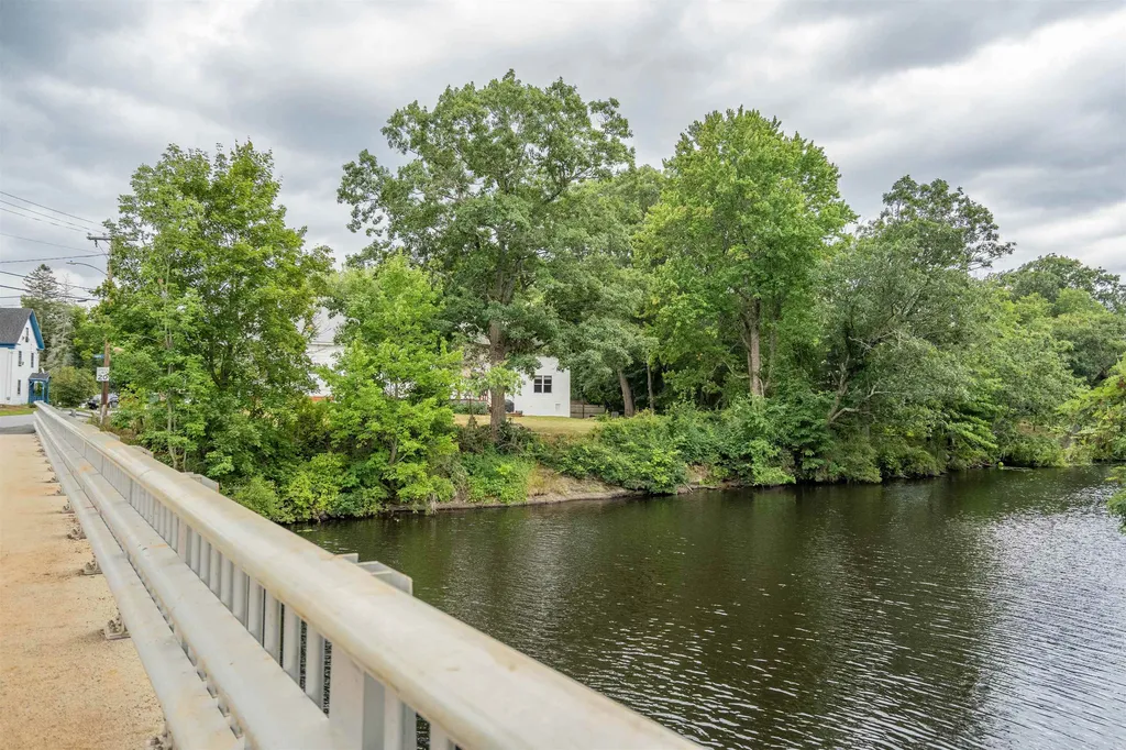 34 Bridge Street Pittsfield NH 03263