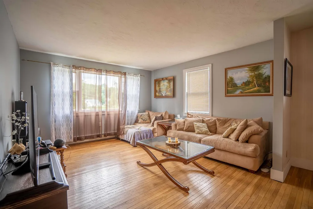 34 Bridge Street Pittsfield NH 03263