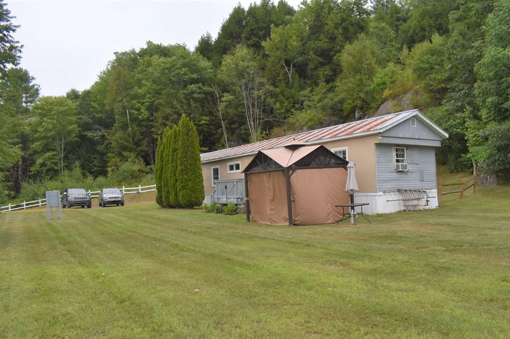 6188 Vt Route 113 Thetford VT 05075