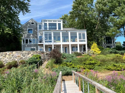 306c Dover Point Road Dover NH 03820