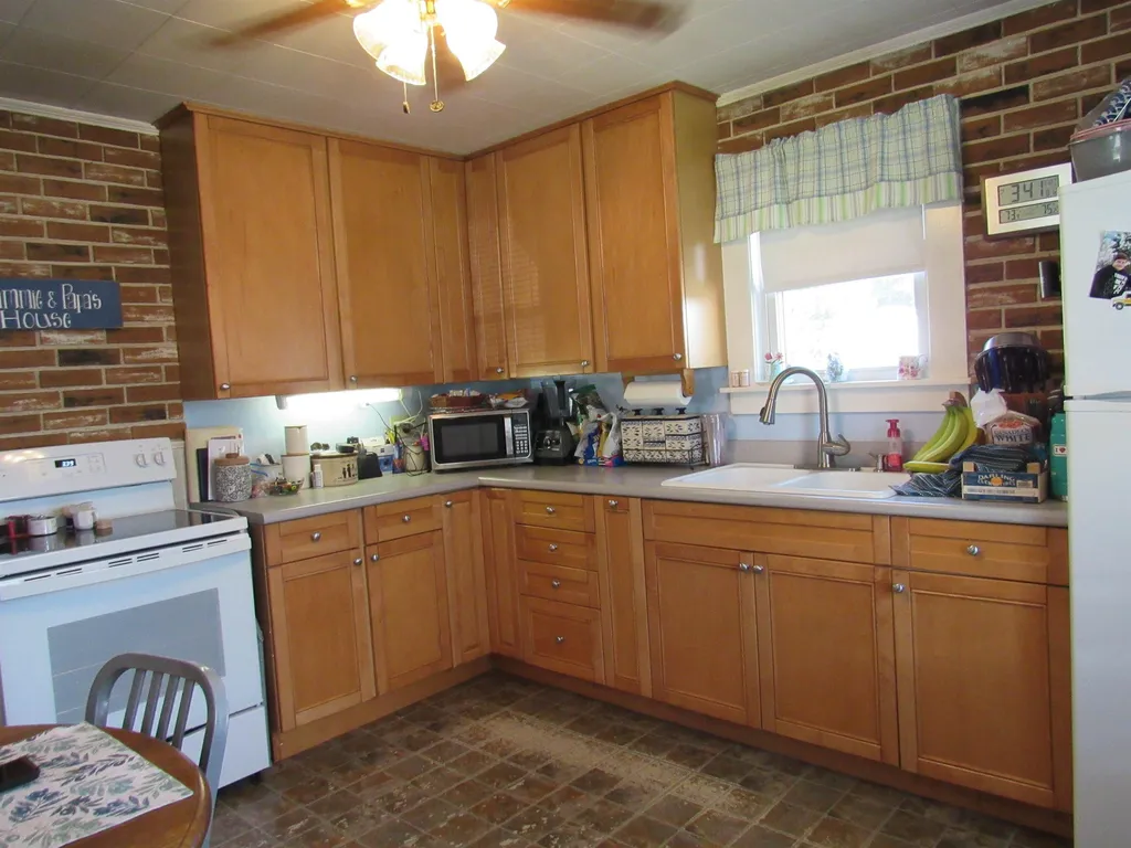 29 Cedar Street Claremont NH 03743