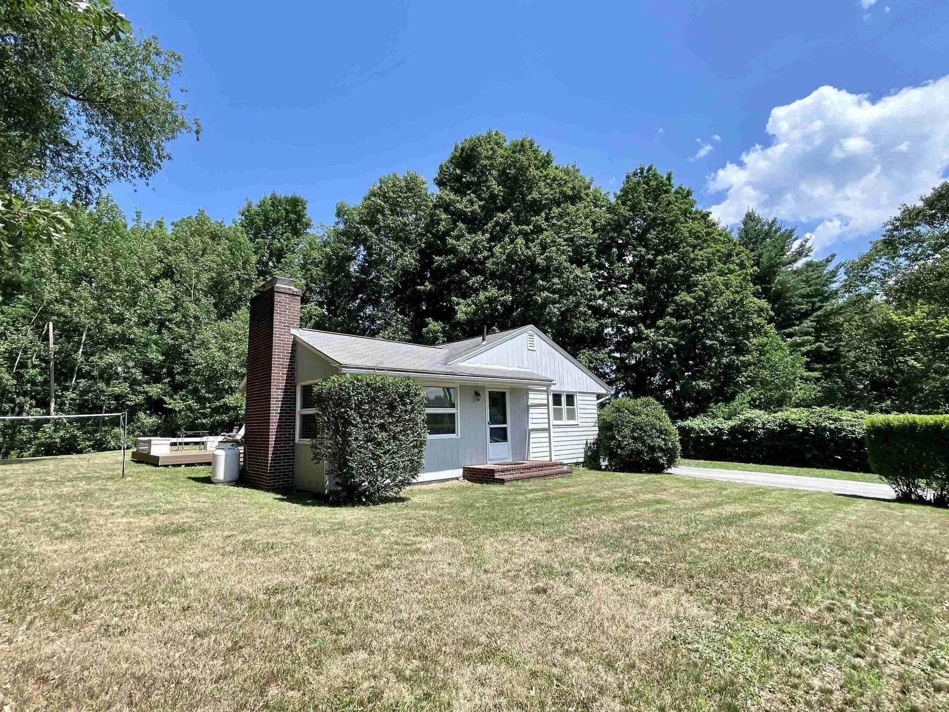 15 Tolend Road Dover NH 03820