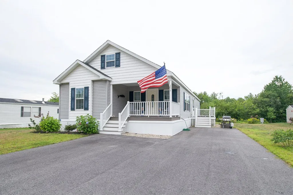 303 Salmon Avenue Portsmouth NH 03801