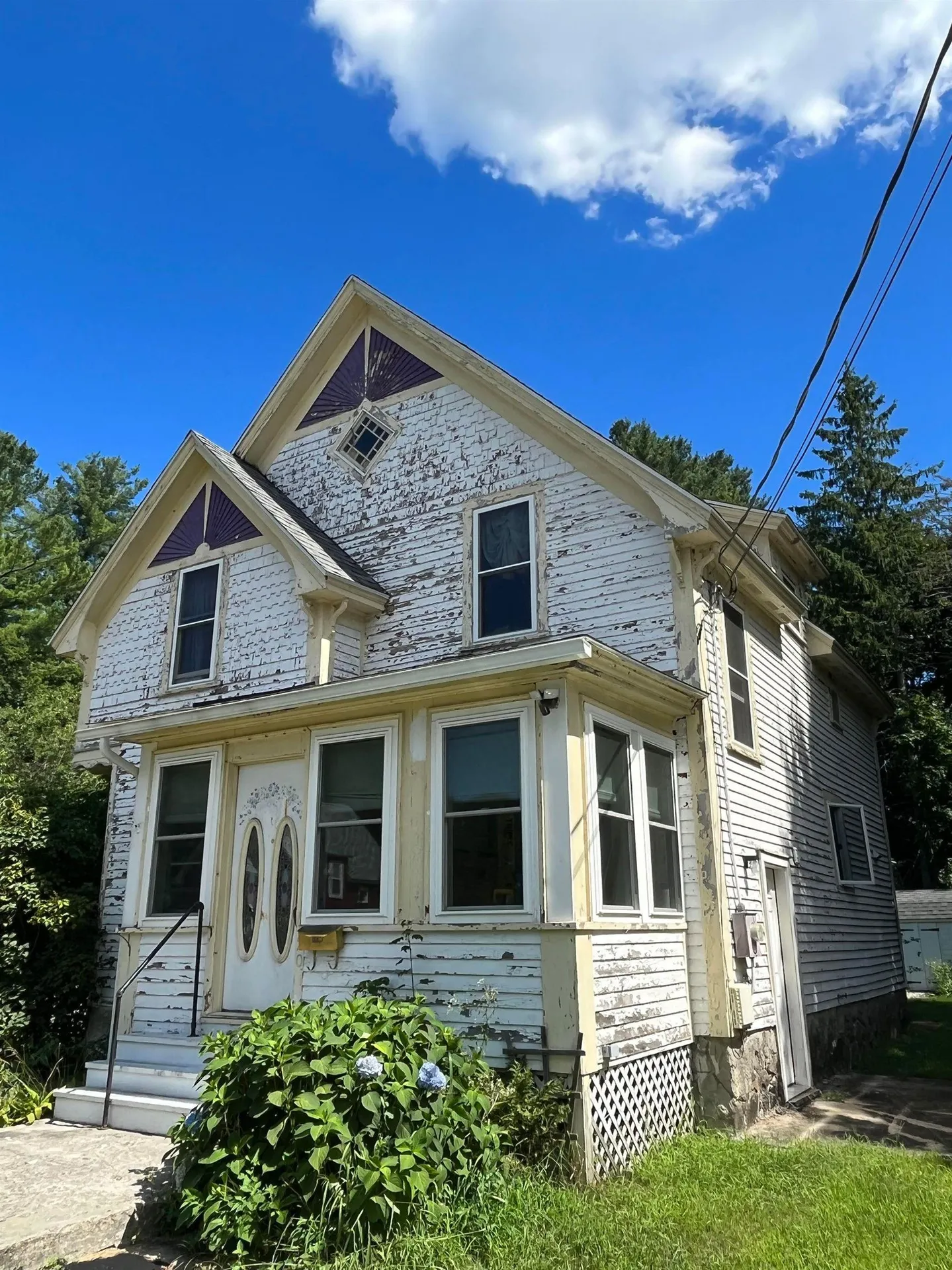 20 Fairview Avenue Derry NH 03038
