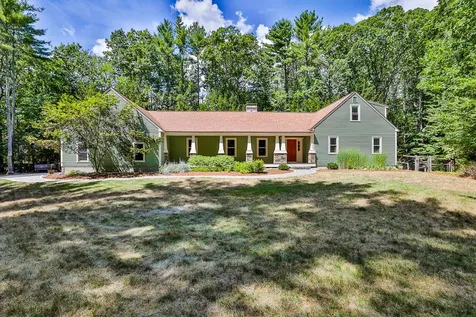 4 Winterberry Drive Amherst NH 03031