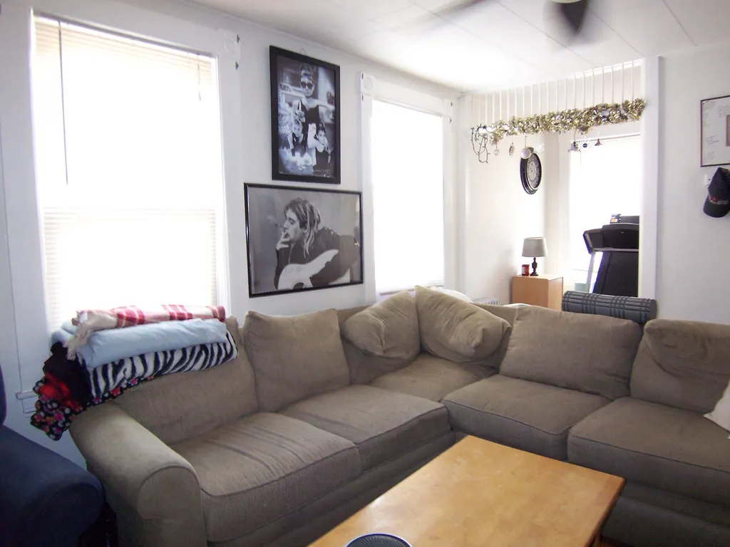 13 Cushing Avenue Nashua NH 03064