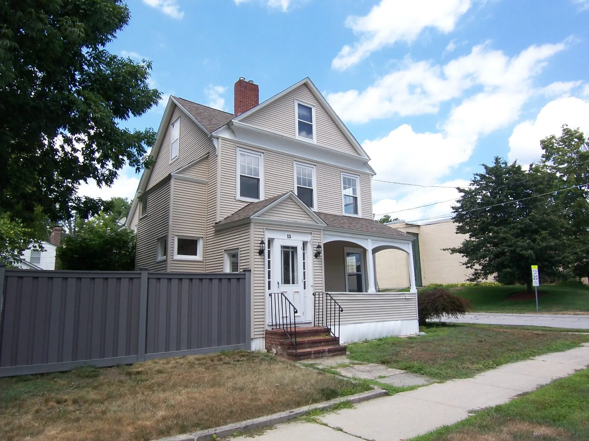 13 Cushing Avenue Nashua NH 03064