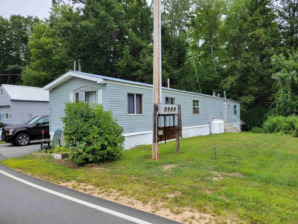 343 Old Lakeshore Road Gilford NH 03249