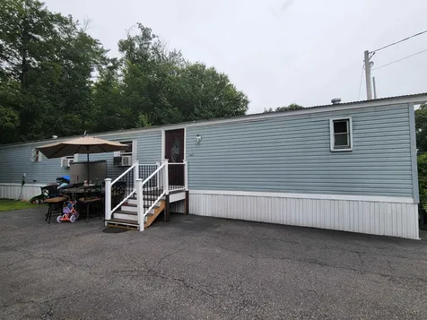 343 Old Lakeshore Road Gilford NH 03249