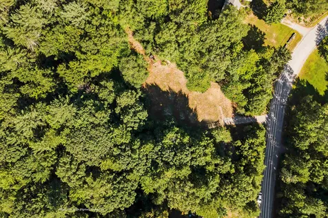 177 Tanglewood Drive Henniker NH 03242
