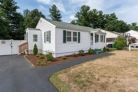 153 East Dunstable Road Nashua NH 03062