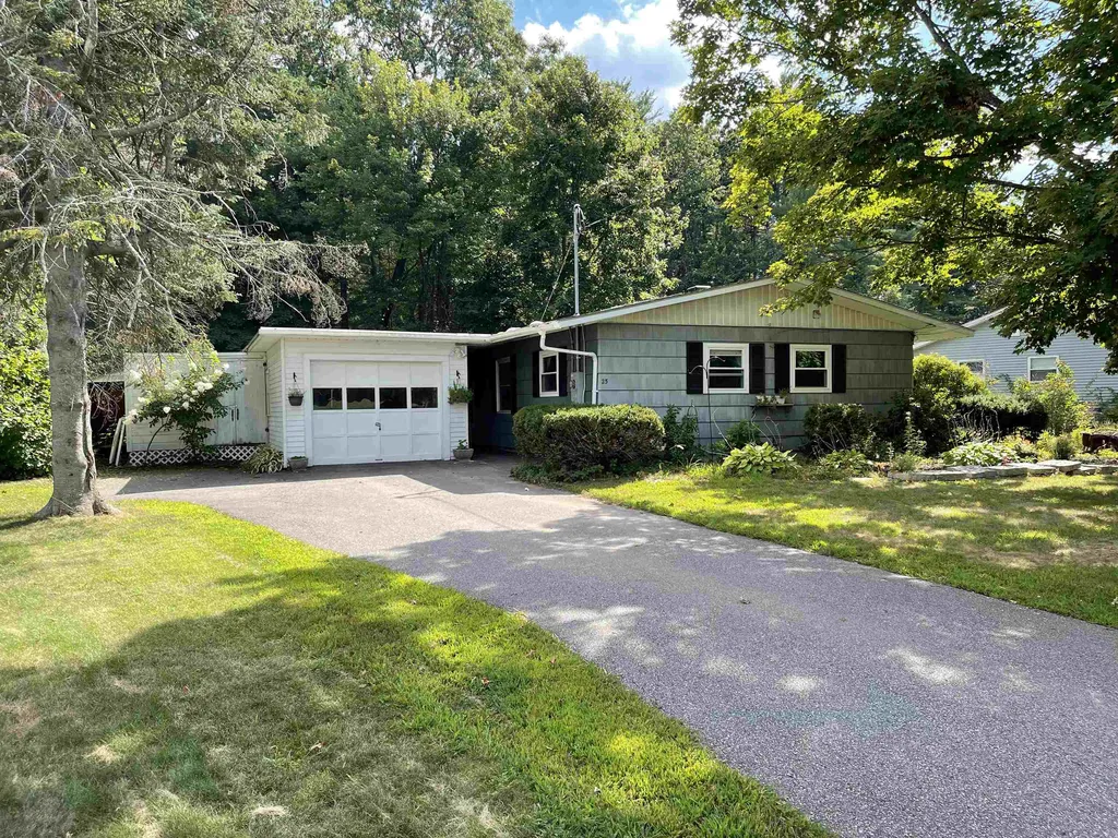 25 Conant Drive Concord NH 03301