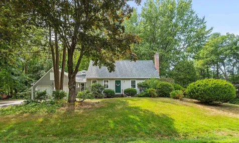 15 Marlowe Road Nashua NH 03062