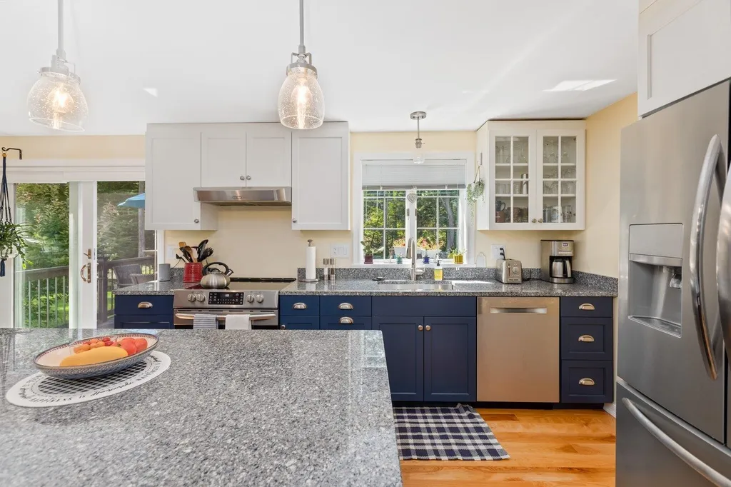 16 Picard Road Peterborough NH 03458