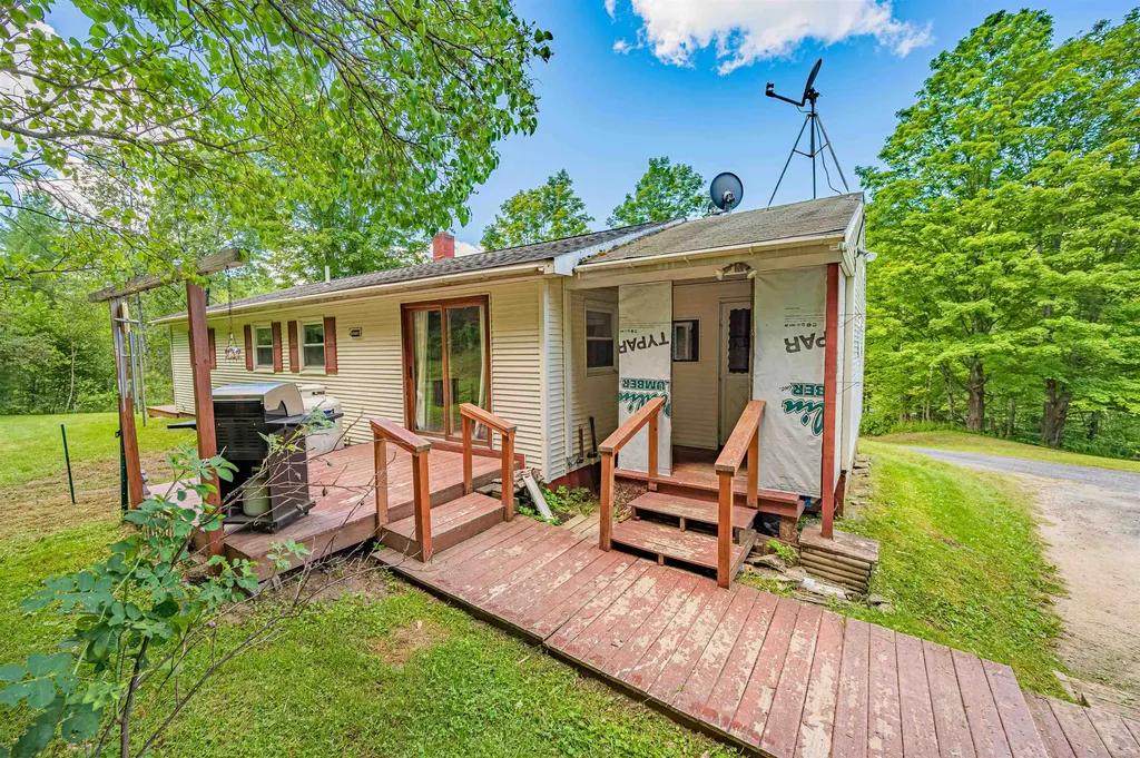 24 Beechwood Crest Northfield VT 05663