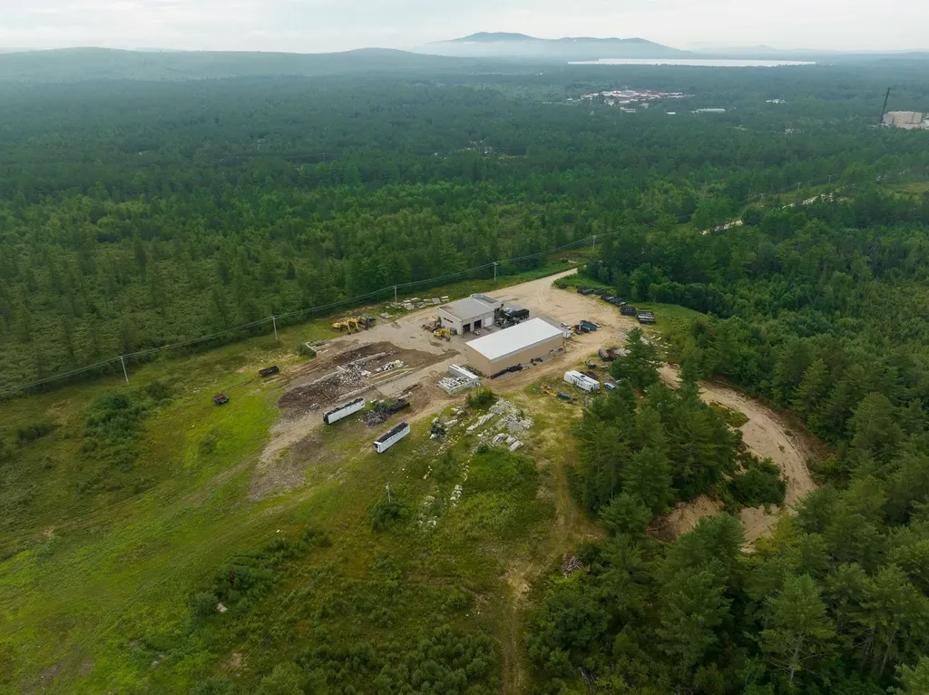 563 Plains Road Tamworth NH 03886