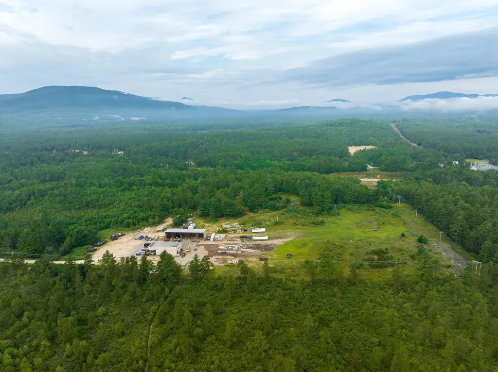 563 Plains Road Tamworth NH 03886