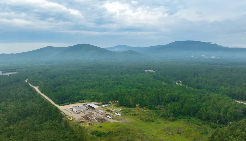 563 Plains Road Tamworth NH 03886