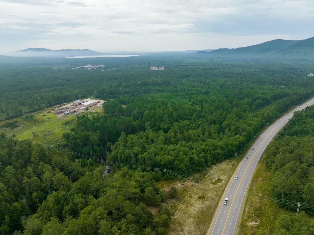 563 Plains Road Tamworth NH 03886