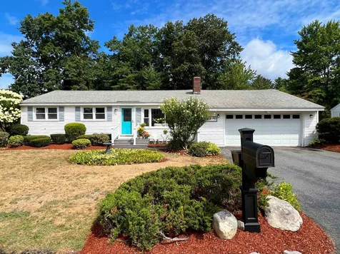 43 Vespa Lane Nashua NH 03064