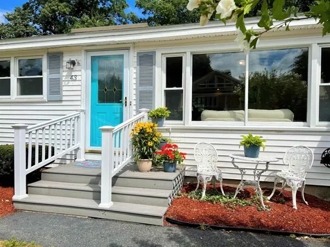 43 Vespa Lane Nashua NH 03064