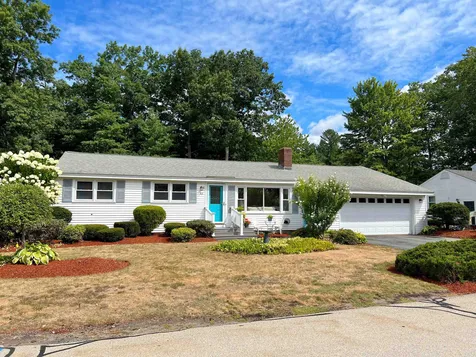 43 Vespa Lane Nashua NH 03064