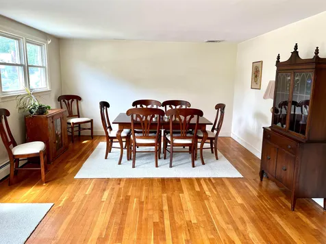 43 Vespa Lane Nashua NH 03064