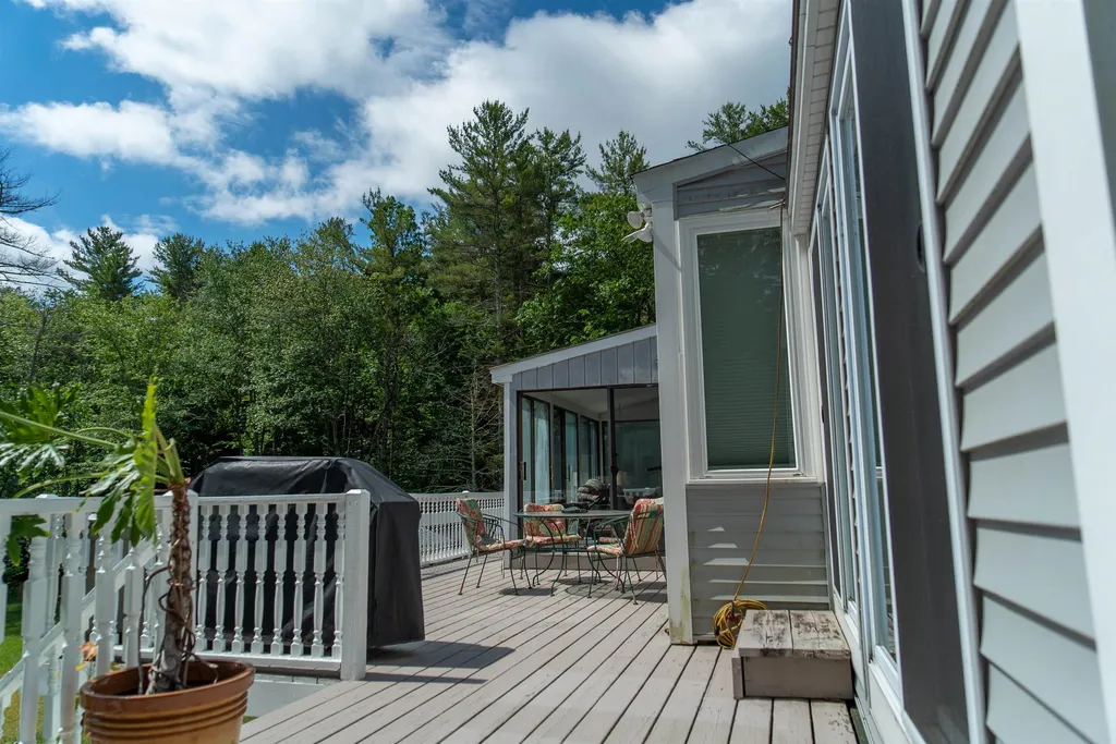 19 Ffrost Drive Durham NH 03824