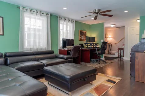 19 Ffrost Drive Durham NH 03824