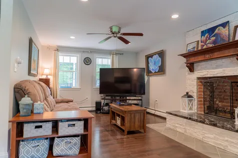 19 Ffrost Drive Durham NH 03824