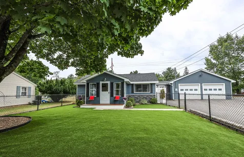 50 Adelaide Street Hudson NH 03051