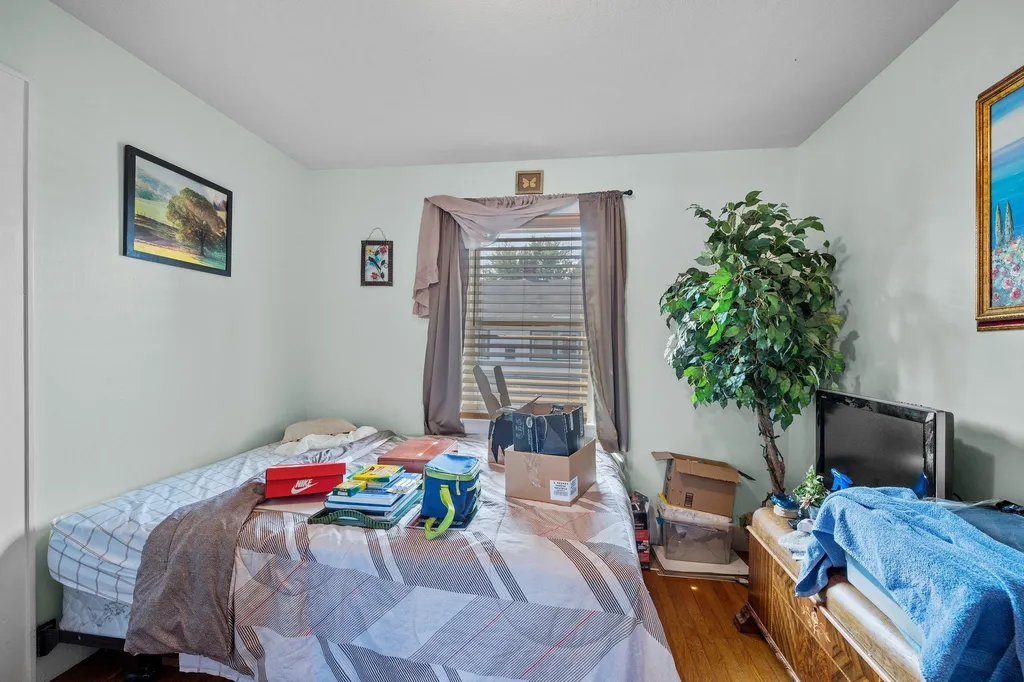 94 S Maple Street Manchester NH 03103
