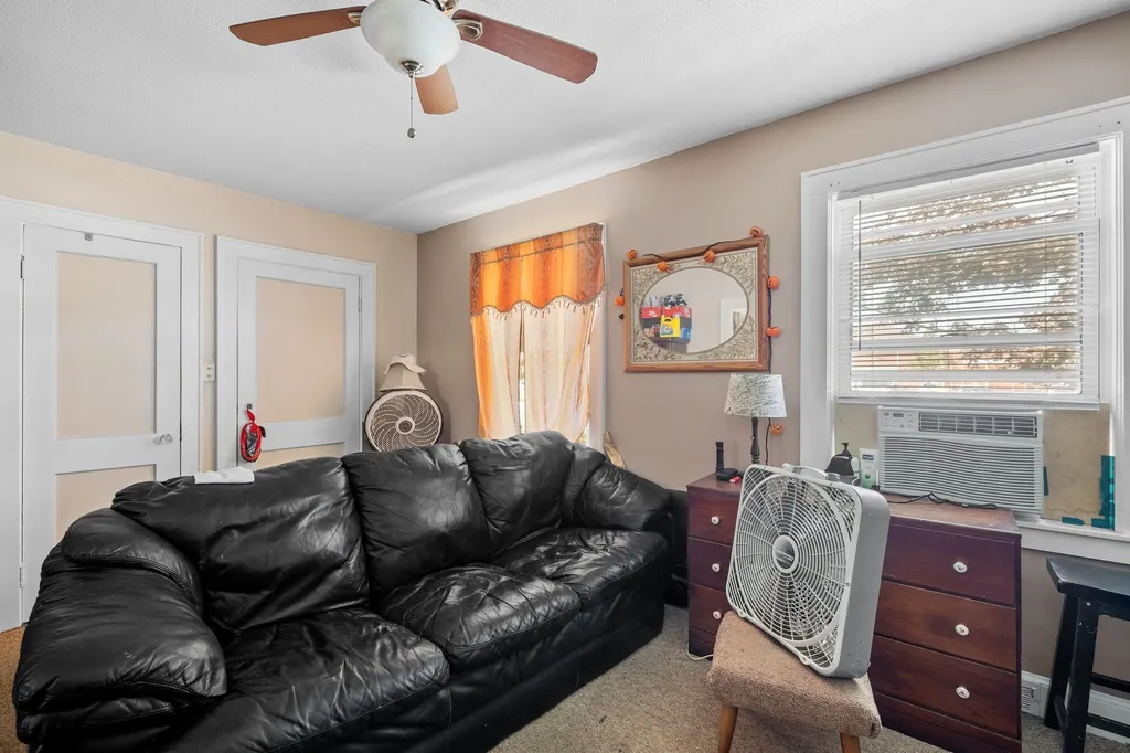 94 S Maple Street Manchester NH 03103