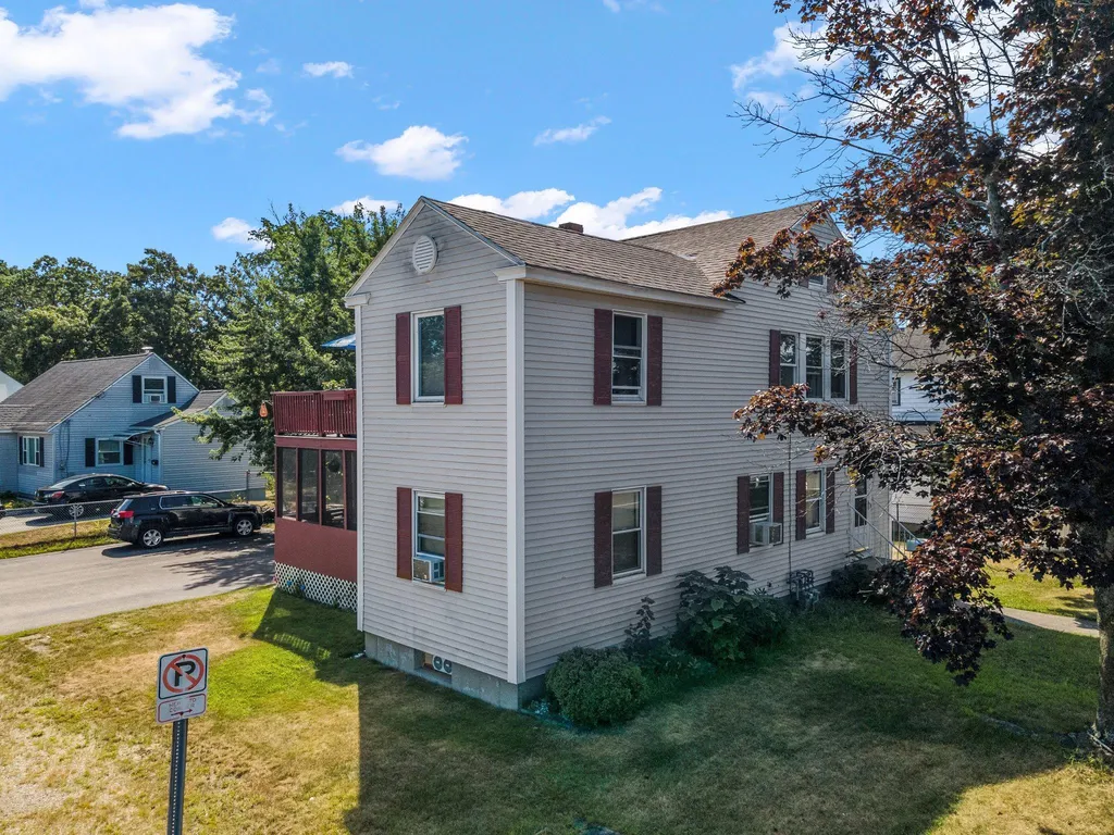 94 S Maple Street Manchester NH 03103