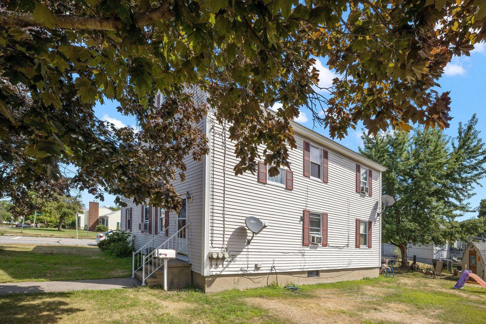 94 S Maple Street Manchester NH 03103