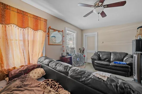 94 S Maple Street Manchester NH 03103