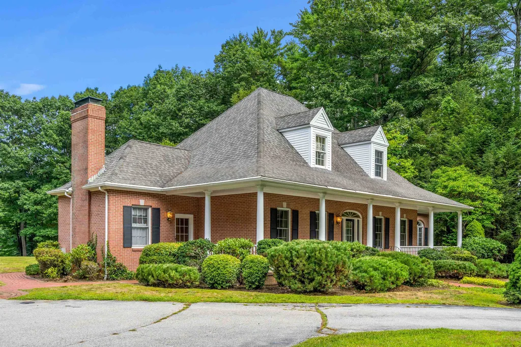 106 Mill Road North Hampton NH 03862
